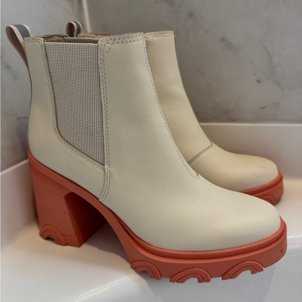 Sorel Brex Heeled Leather Boot Size 8